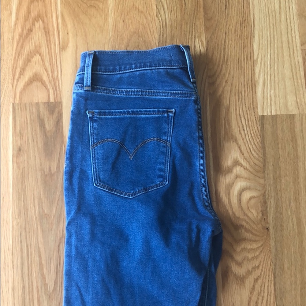 Levi 720 High Rise Super Skinny Jeans